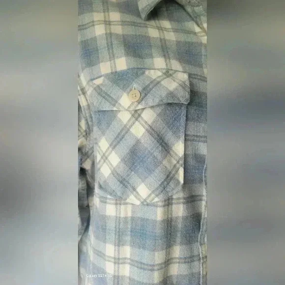 Eddie Bauer cozy pastel yellow & blue flannel shirt size medium - Picture 5 of 9